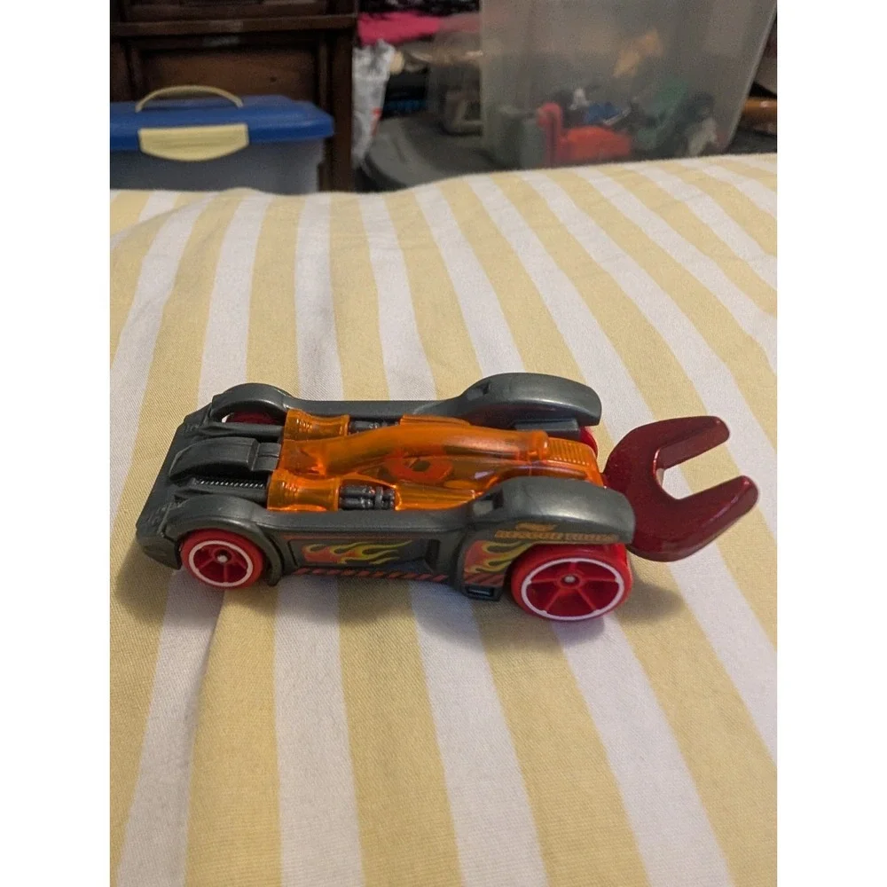 Tooligan 2009 Hot Wheels Zamac Gray Diecast Car Loose Toy Vehicle